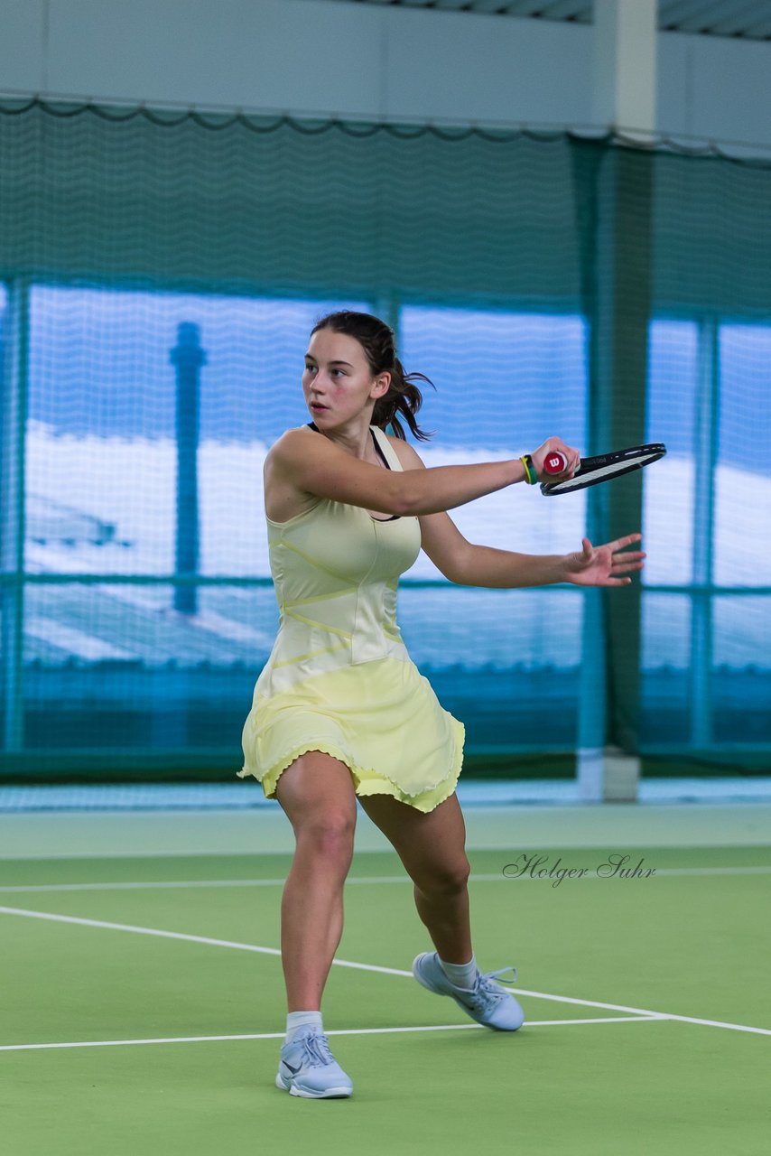 Chelsea Seidewitz 381 - Holmer Indoor Cup